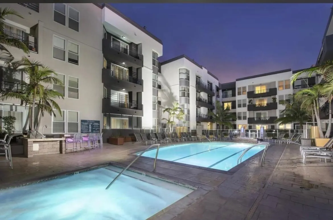 Appartement Spacious And Central With A Pool View Los Angeles